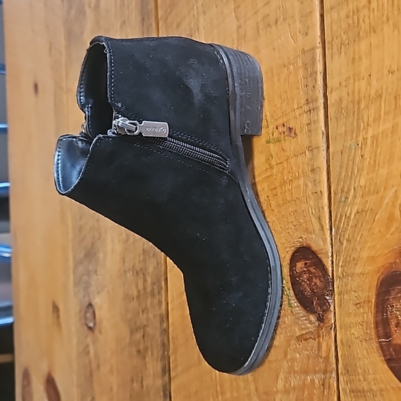 Suede bootie - Picture 3 of 4